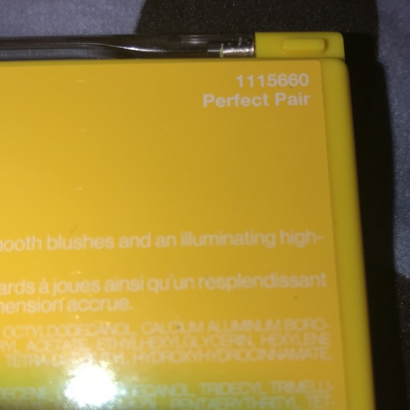 ✨🆕Wet N Wild X Sesame Street Collection “Perfect Pair” Blush & Highlighter Trio - Picture 10 of 12